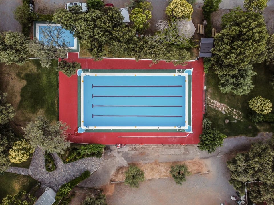 Bird's eye view, Swimming pool