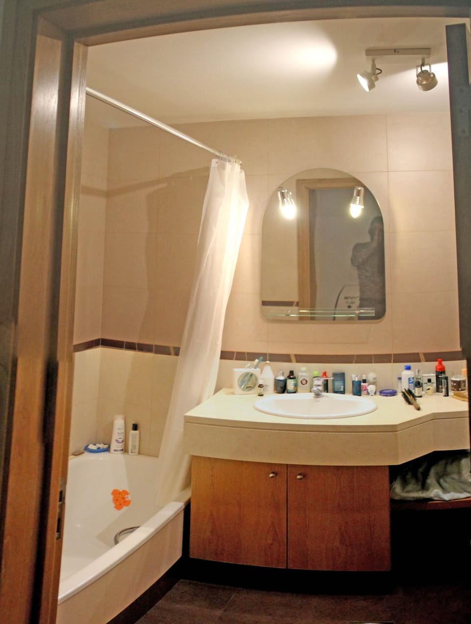 Hot Tub, Bathroom