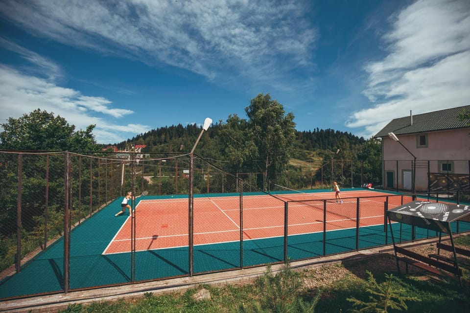 Tennis court