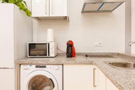 Coffee/tea facilities, Kitchen or kitchenette
