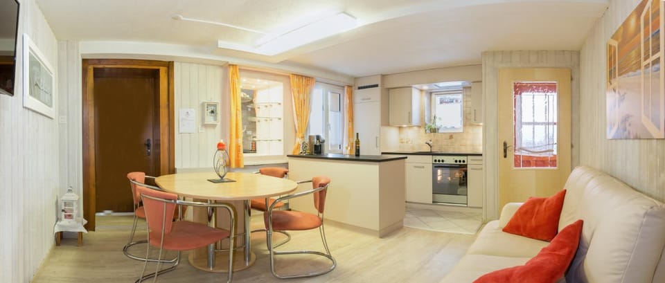 Kitchen or kitchenette, Living room, Dining area