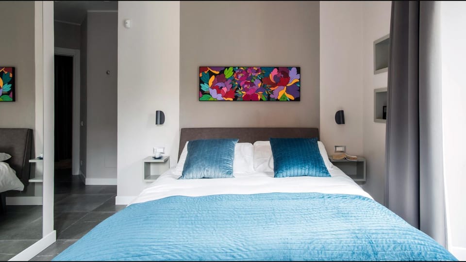 Bed, Photo of the whole room, Bedroom, heating, air conditioner