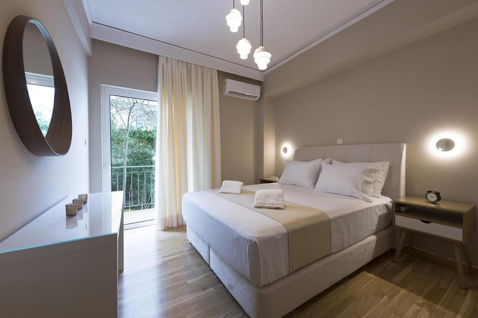 Bed, Balcony/Terrace, Photo of the whole room, Bedroom, Garden view, air conditioner