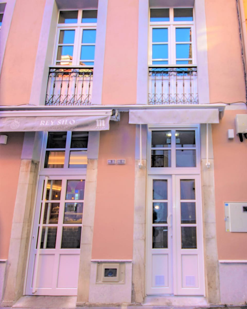 Property building, Facade/entrance