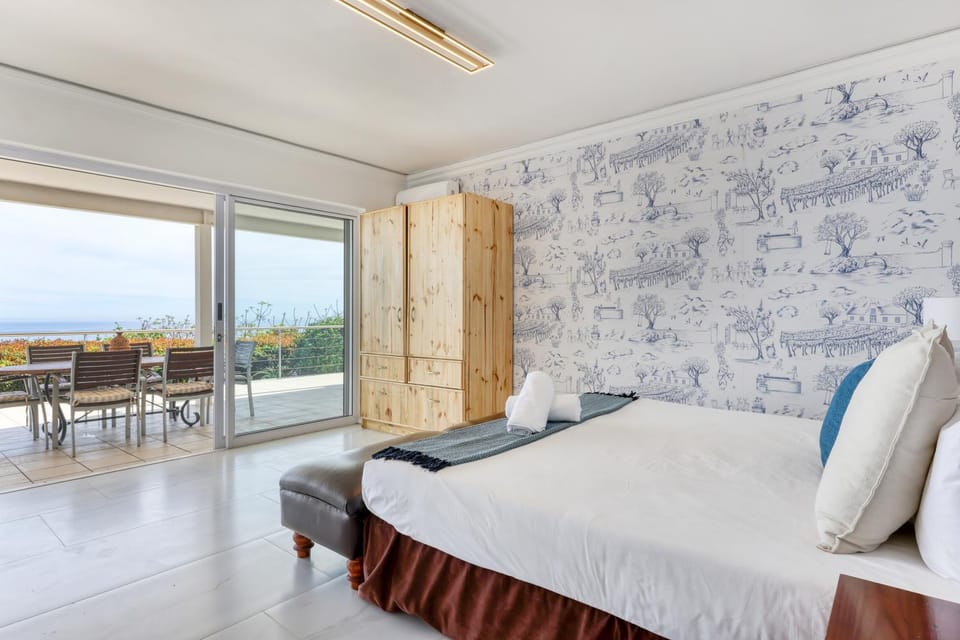 Entabeni Guest House Bed and Breakfast in Camps Bay