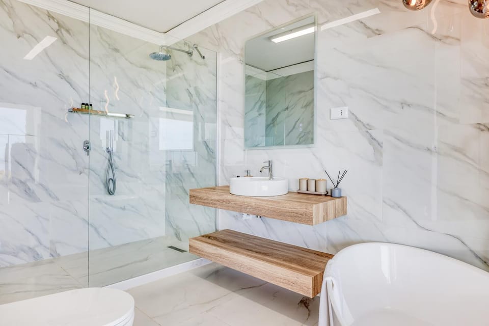 Entabeni Guest House Bed and Breakfast in Camps Bay