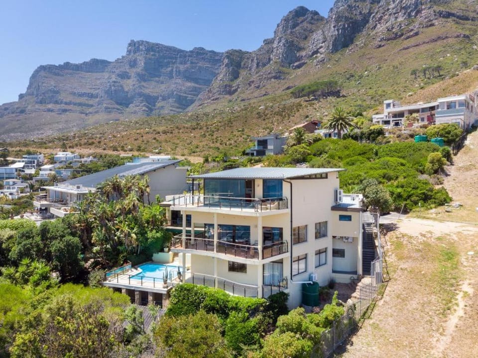 Entabeni Guest House Bed and Breakfast in Camps Bay