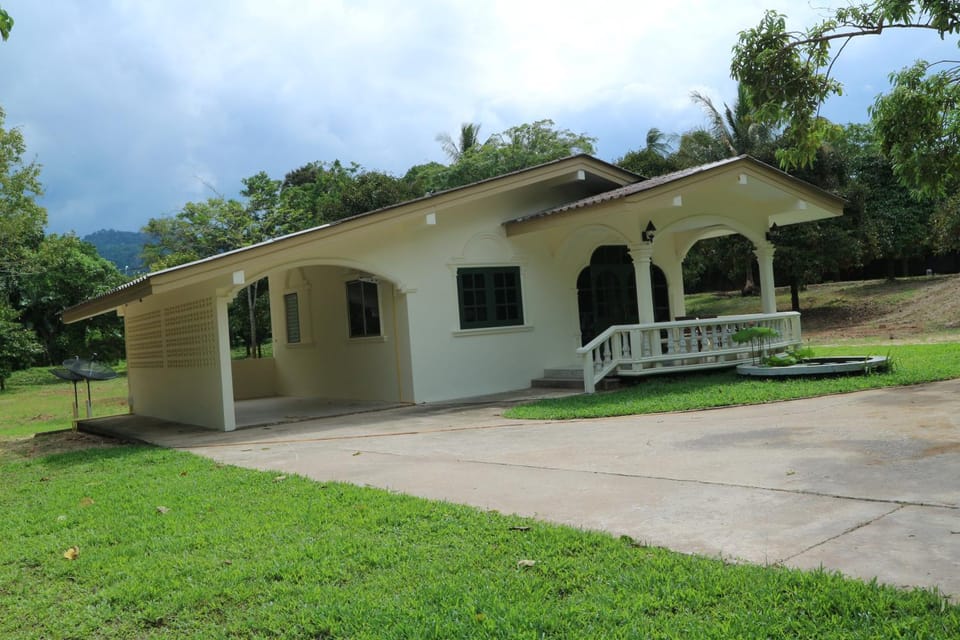 Property building, Garden