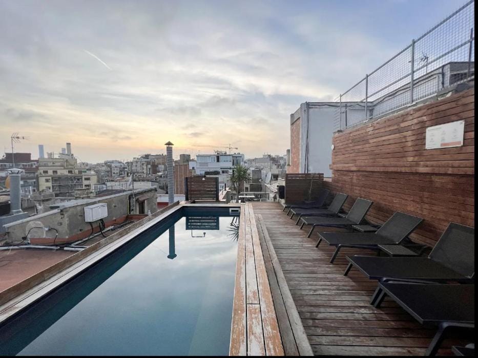 Day, Balcony/Terrace, City view, Swimming pool, sunbed