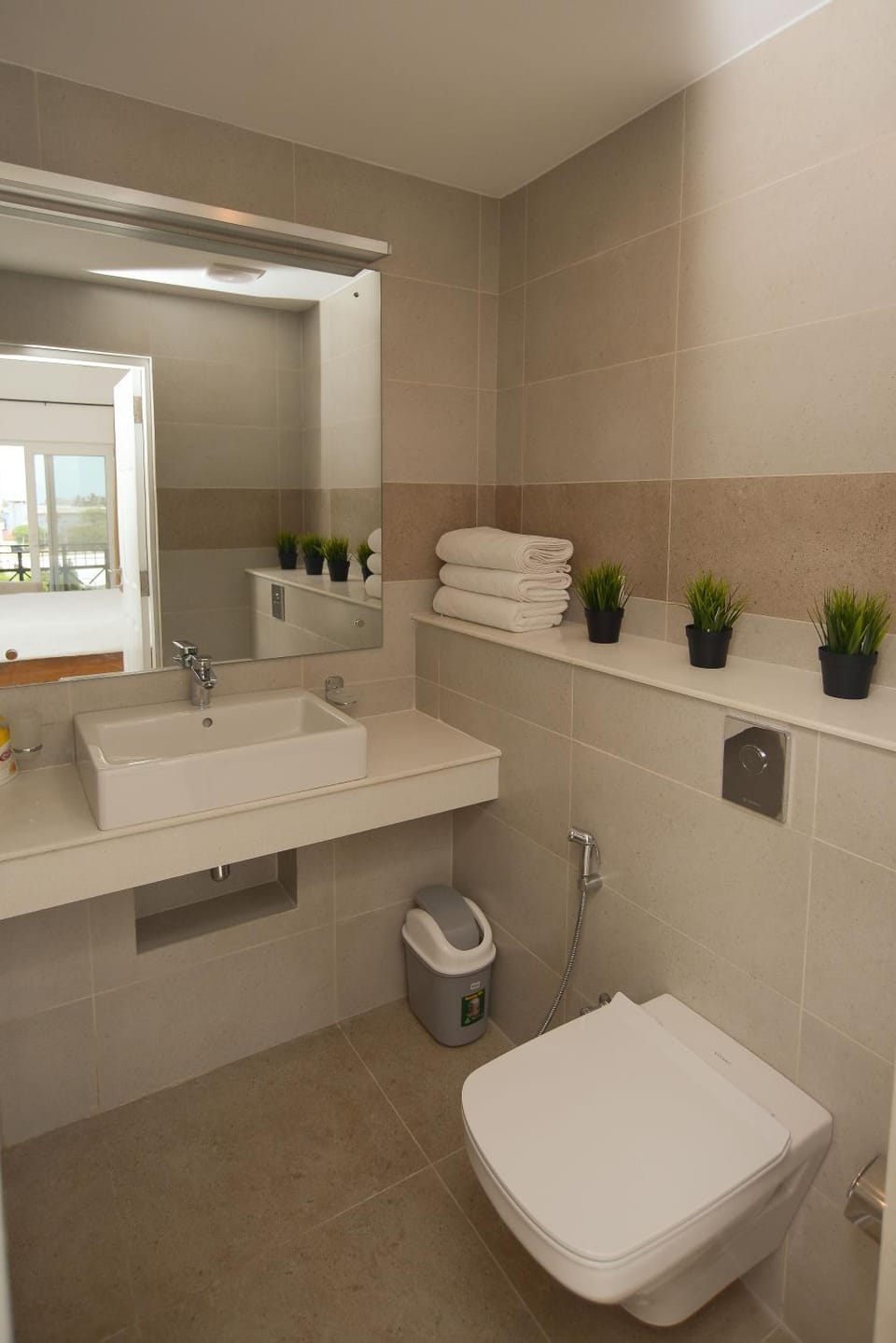 Toilet, Bathroom, towels