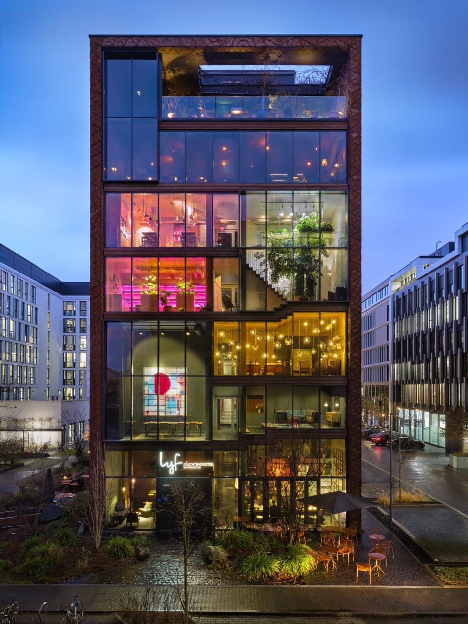 Property building, Facade/entrance
