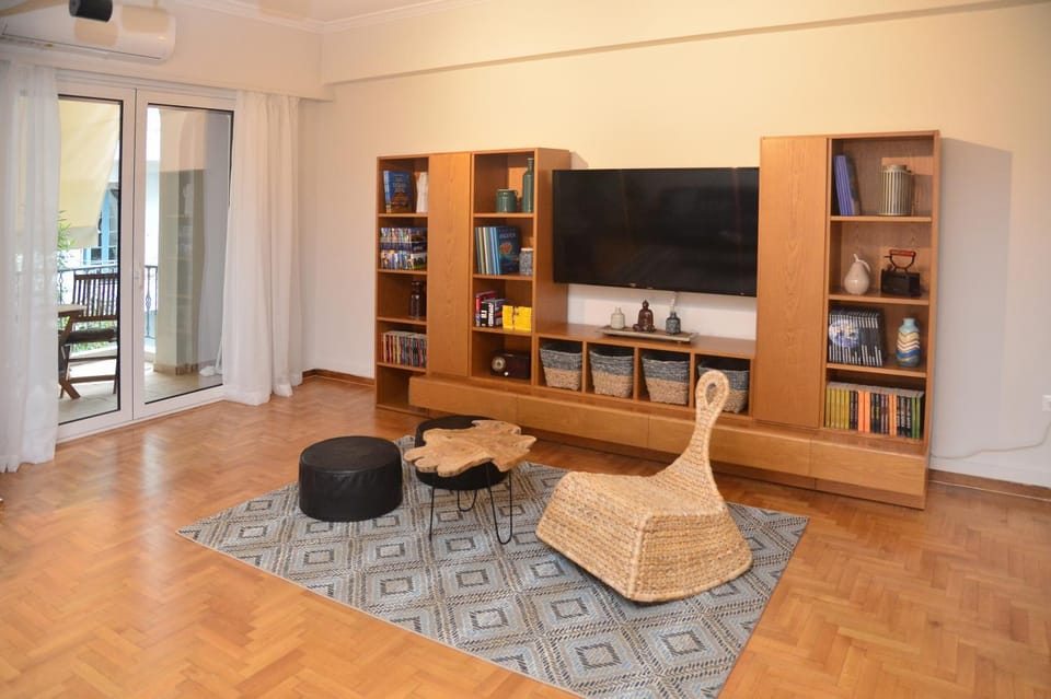 Library, TV and multimedia