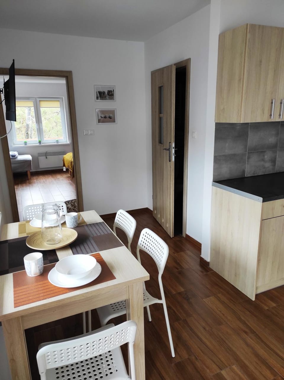 Kitchen or kitchenette, Dinner