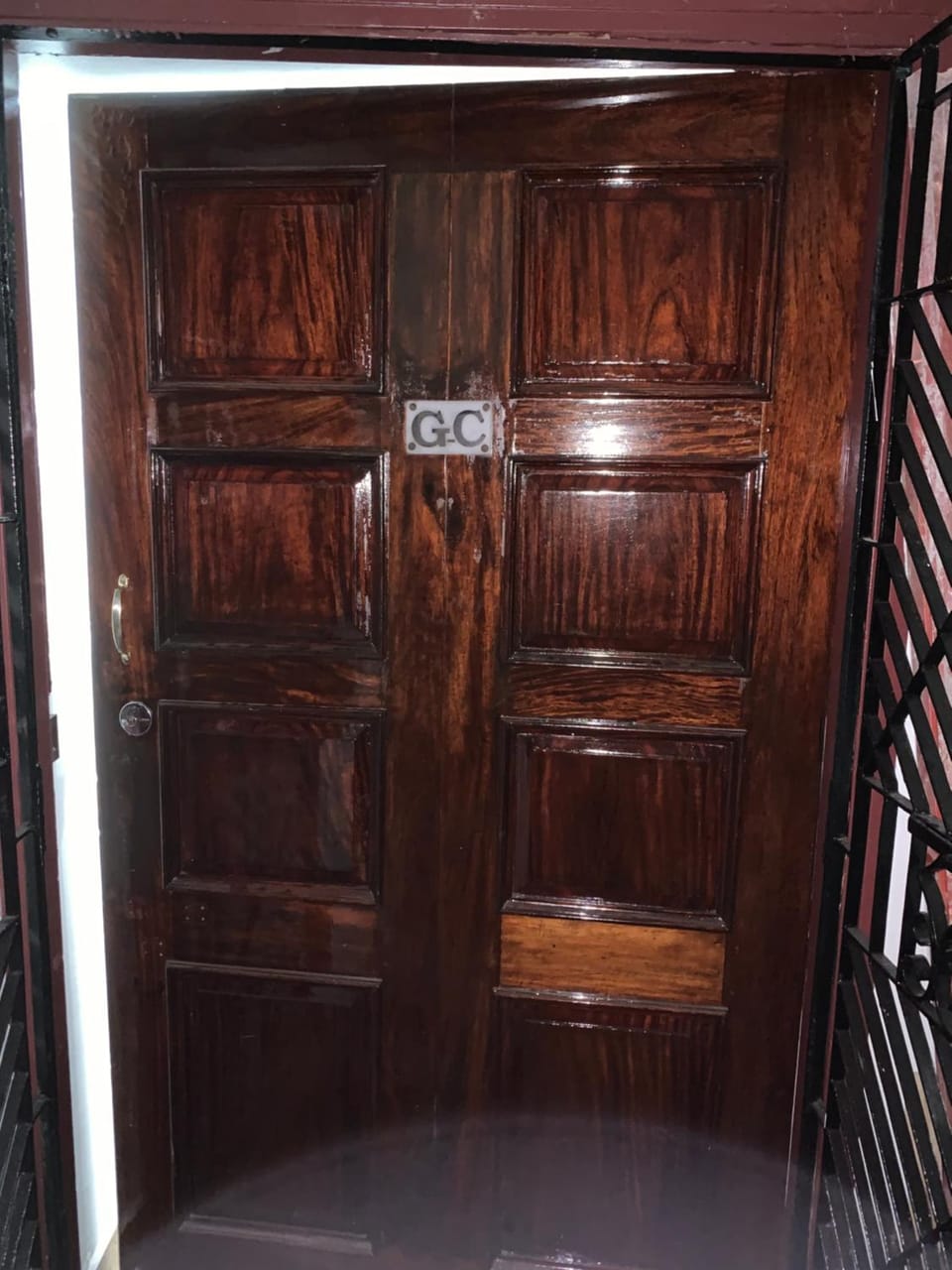 Property building, Facade/entrance