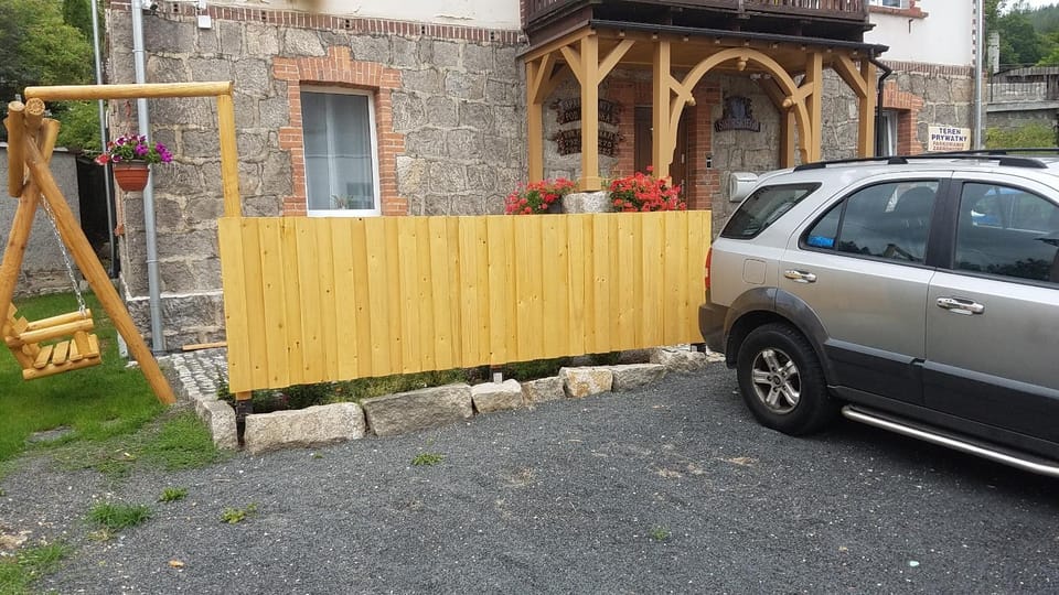 Apartamenty pod Jedynka - Sikorskiego 3/1 Apartment in Lower Silesian Voivodeship