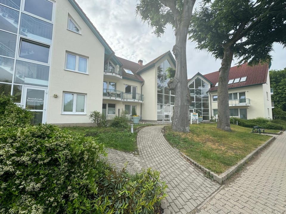 Property building, Garden view