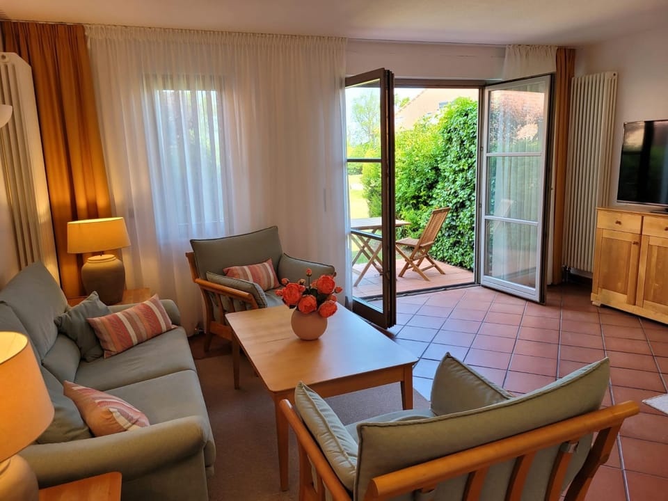 TV and multimedia, Balcony/Terrace, Living room