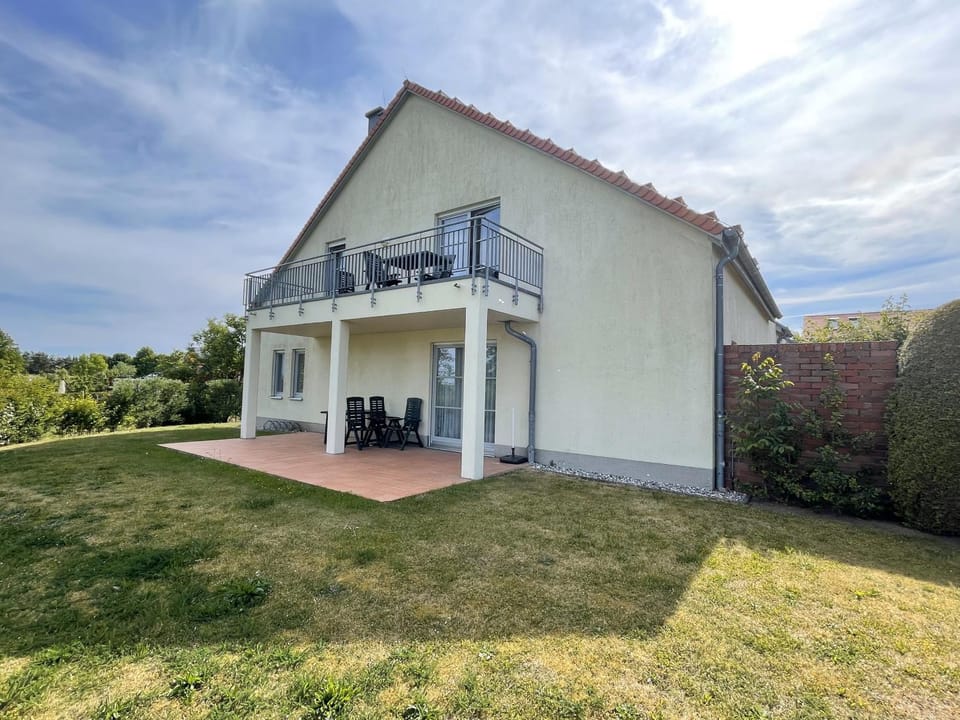Property building, Balcony/Terrace