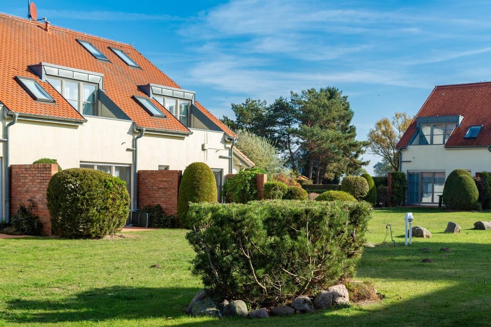 Property building, Garden
