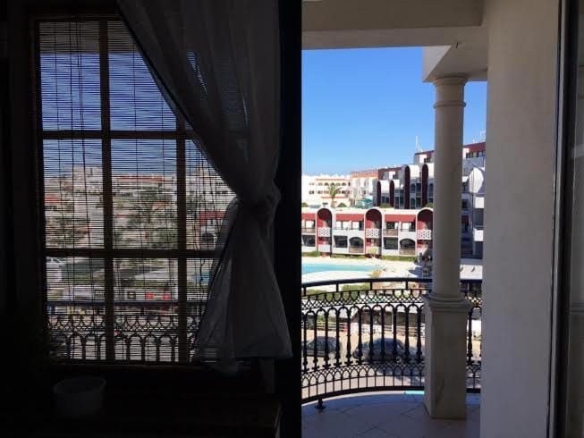 Balcony/Terrace, City view, Street view
