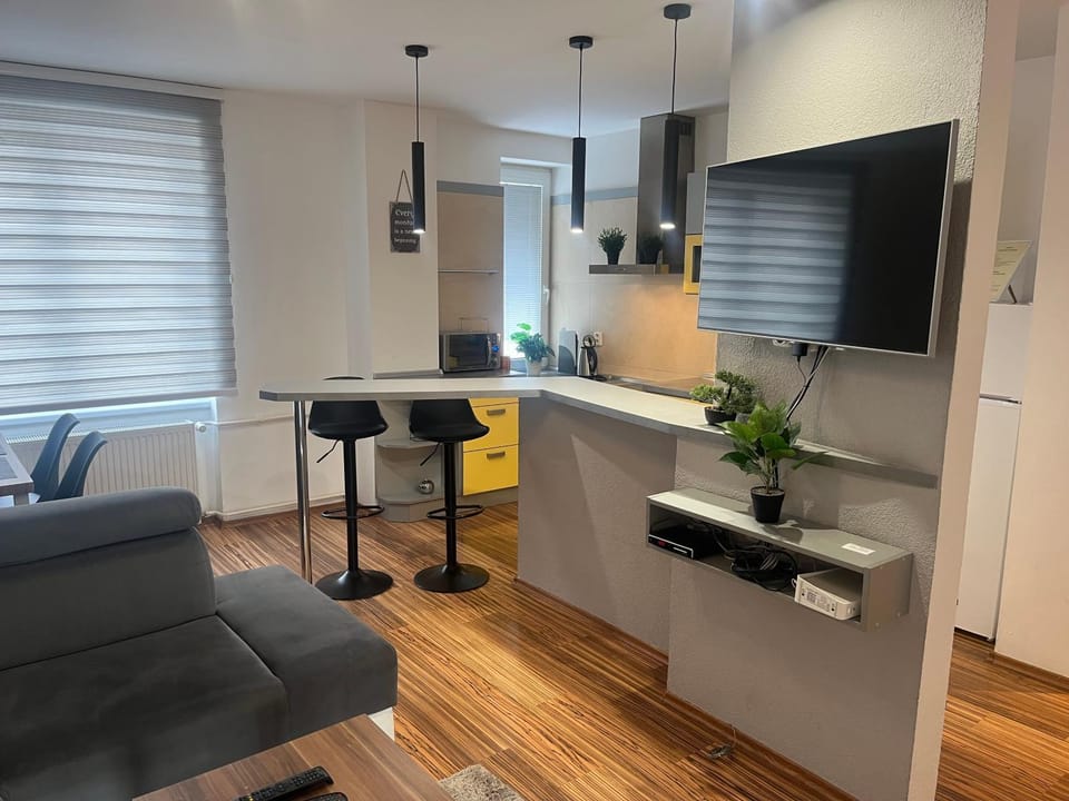 TV and multimedia, Living room
