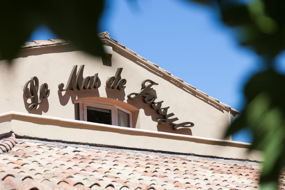 Property logo or sign