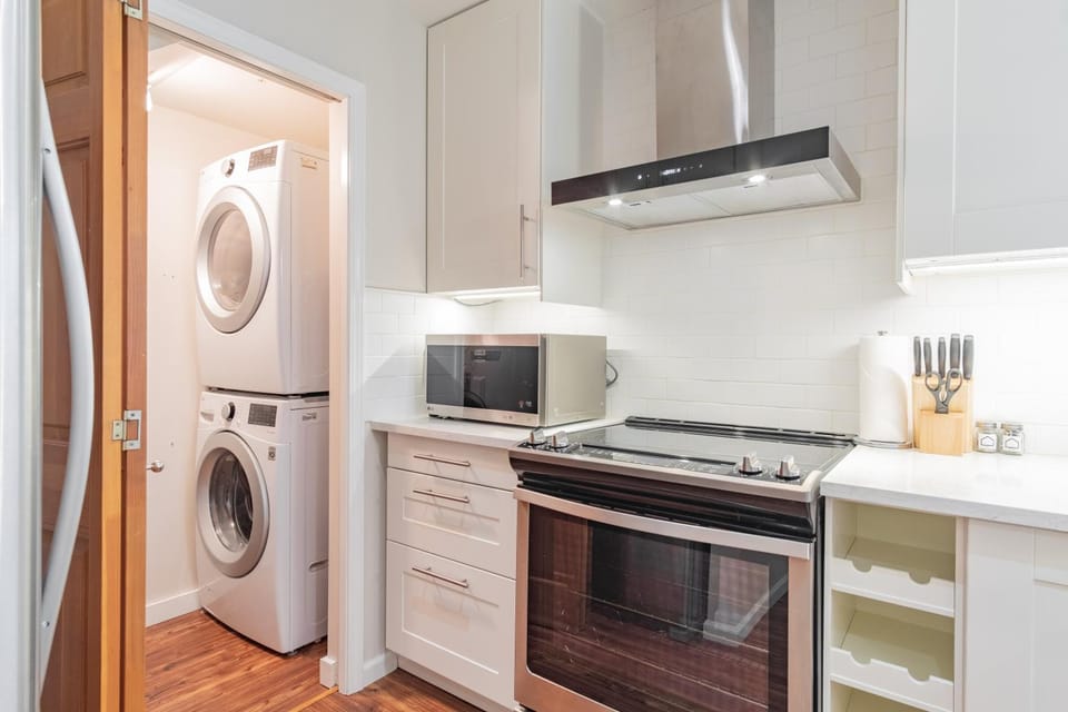minibar, pet friendly, stove, washing machine, dryer, kitchen