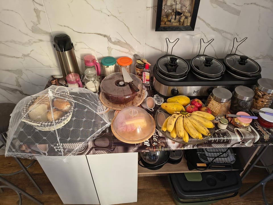 Breakfast, Buffet breakfast