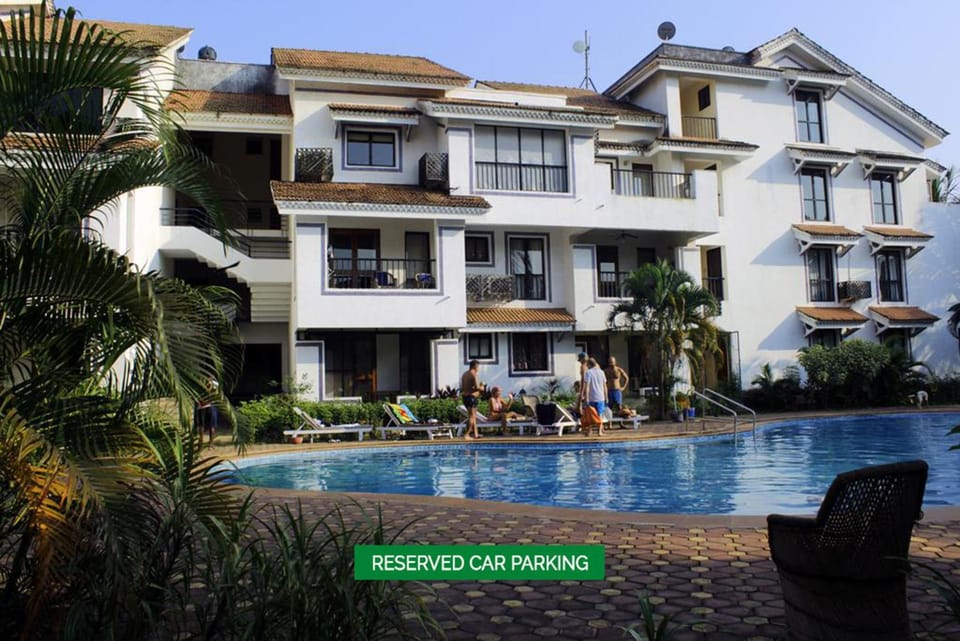 Property building, Swimming pool