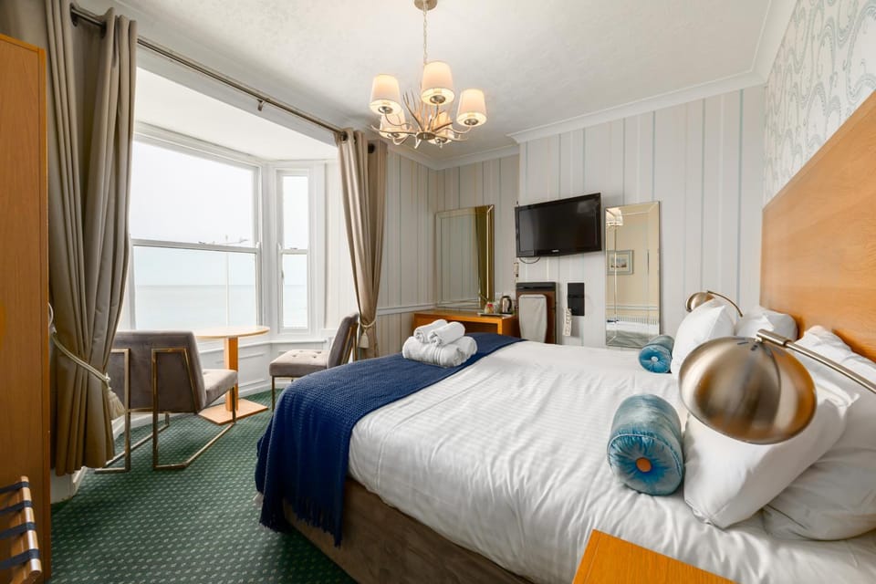 Gwesty'r Marine Hotel & Spa Hotel in Aberystwyth