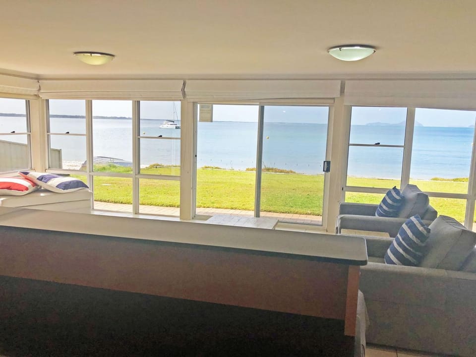 The Clippers 1 fabulous waterfront unit Apartment in New South Wales