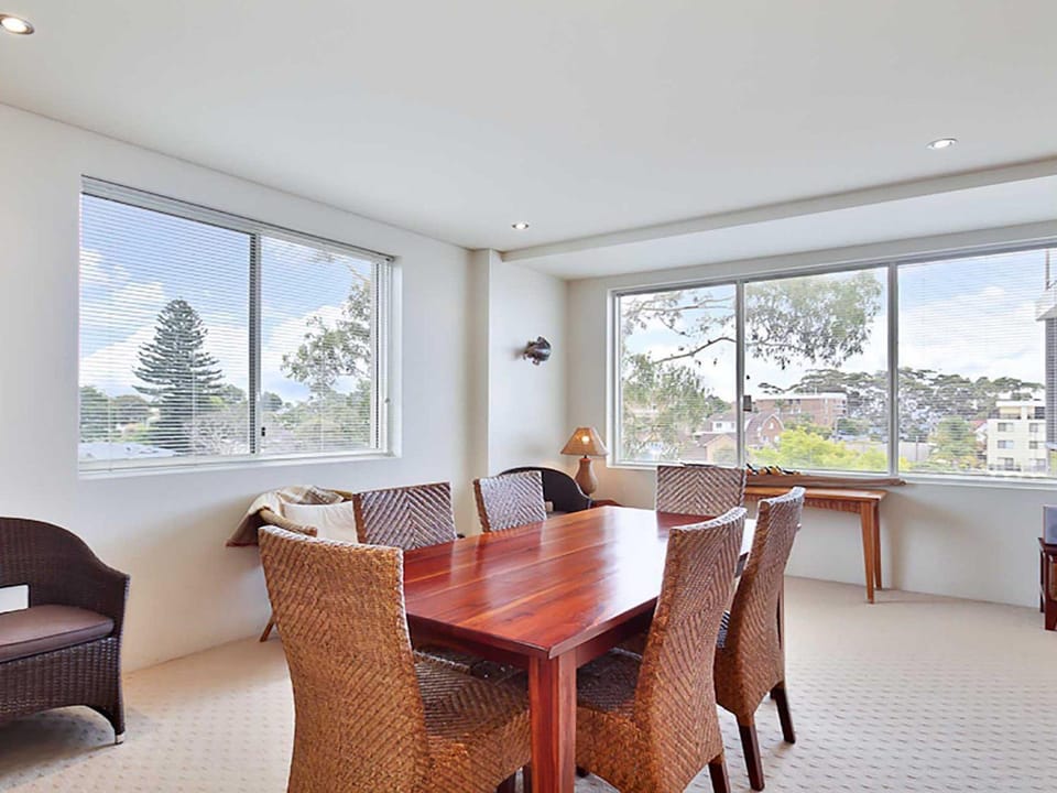 Carrington, 8 15 Government Road - spacious unit with air conditioning, lift, secure parking and close to town Apartment in Nelson Bay