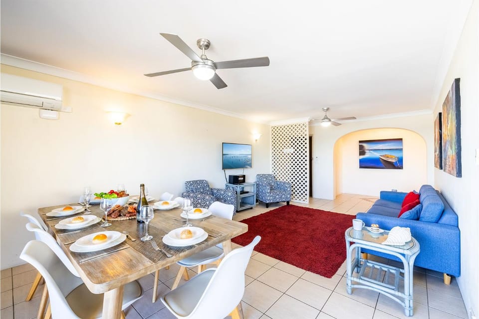 Sunset 3 stunning unit right across from the water House in Nelson Bay