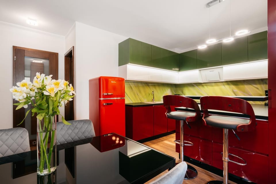 Kitchen or kitchenette, Living room