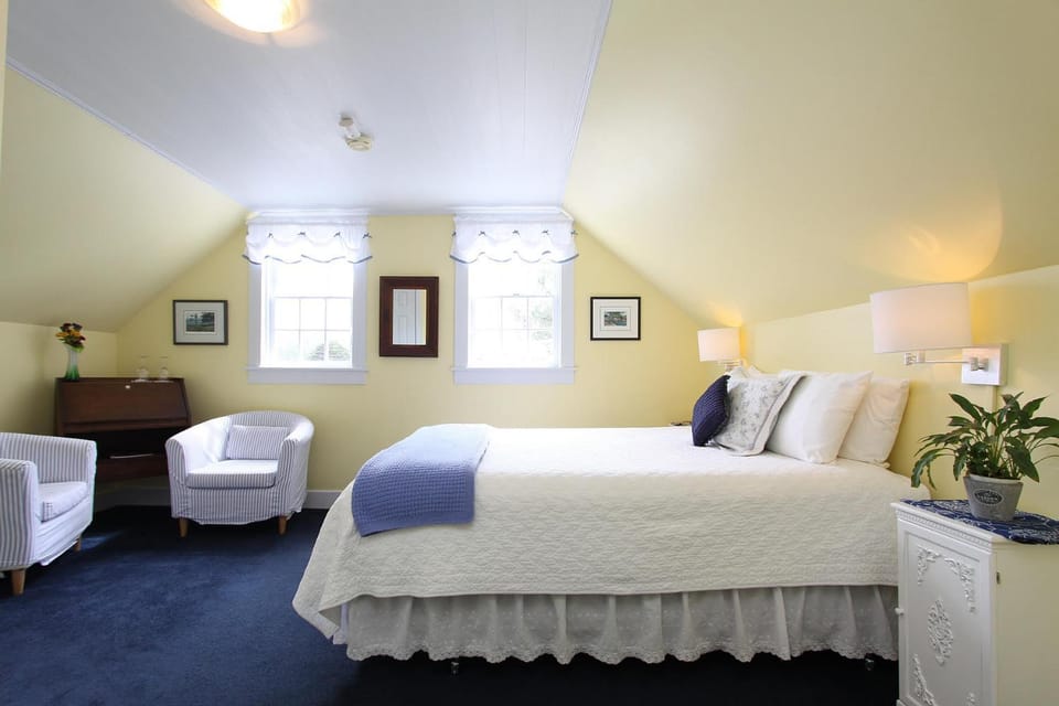 Seagull Inn Bed & Breakfast Bed and Breakfast in Mendocino