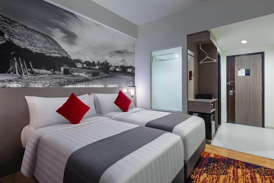 Bed, Bedroom