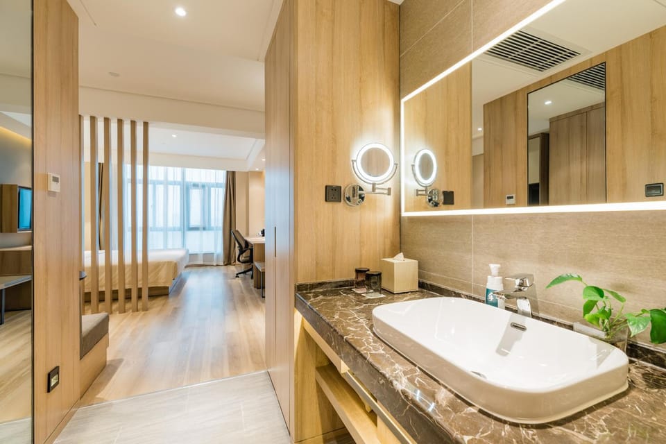 Atour Hotel (Nanjing Xingang Development Area) Hotel in Nanjing