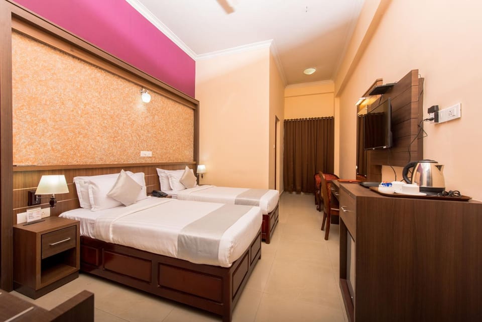 Kallada Golden Hotel Hotel in Kerala