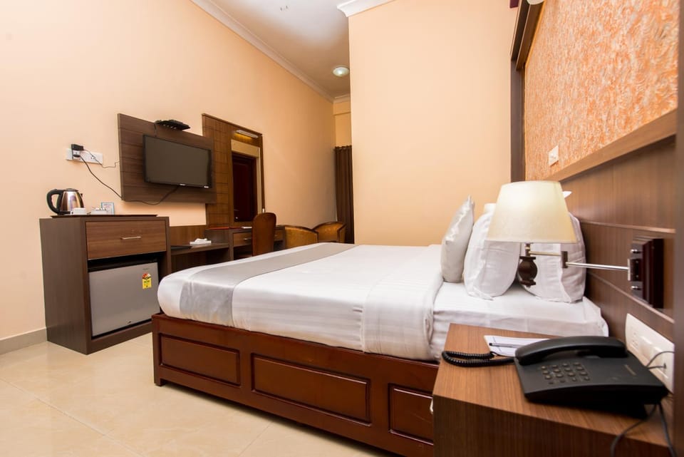 Kallada Golden Hotel Hotel in Kerala