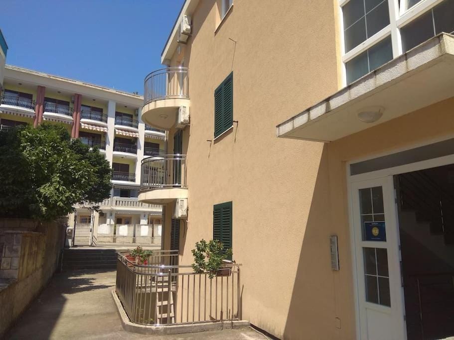 Apartments LUX Milano, Savina,Herceg-Novi Apartment in Montenegro