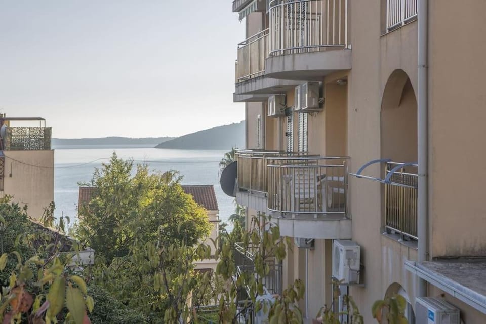 Apartments LUX Milano, Savina,Herceg-Novi Apartment in Montenegro