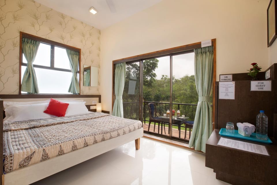 Bed, Garden, View (from property/room), Balcony/Terrace, Photo of the whole room, Bedroom, Garden view, towels