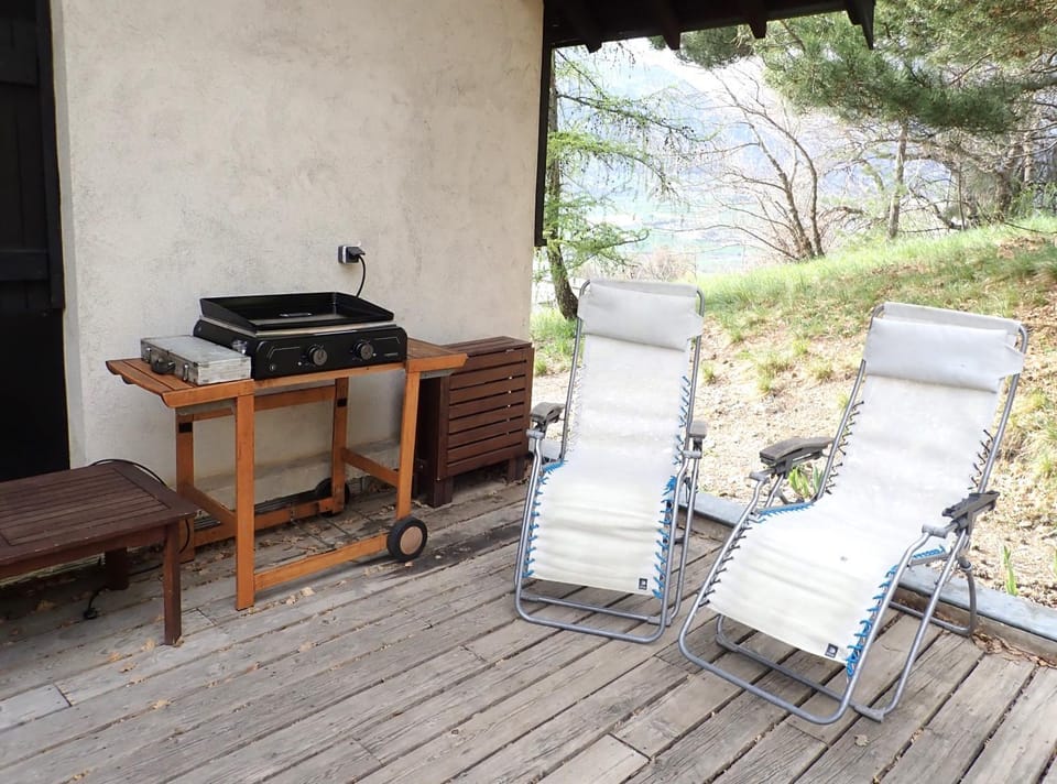 Patio, BBQ facilities, sunbed