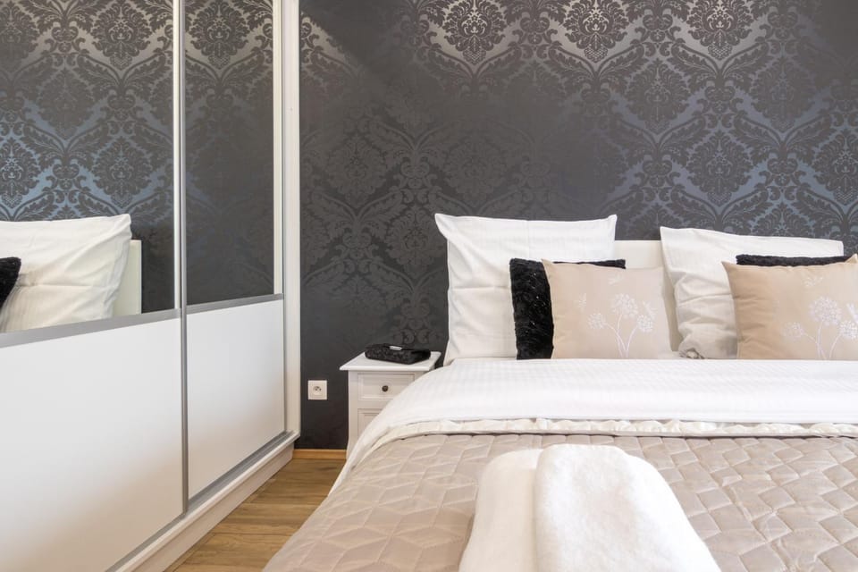 Bed, Photo of the whole room, Bedroom, wardrobe