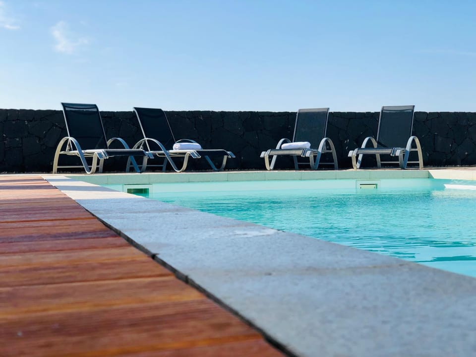 Swimming pool, Swimming pool