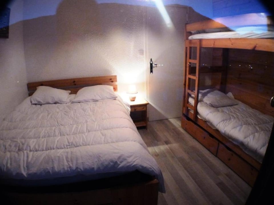 Bed, Bedroom, furniture
