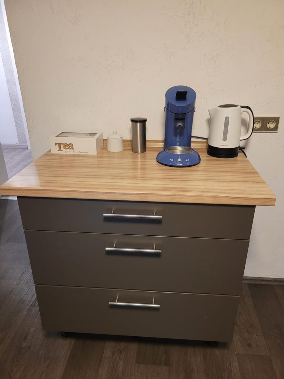 Coffee/tea facilities