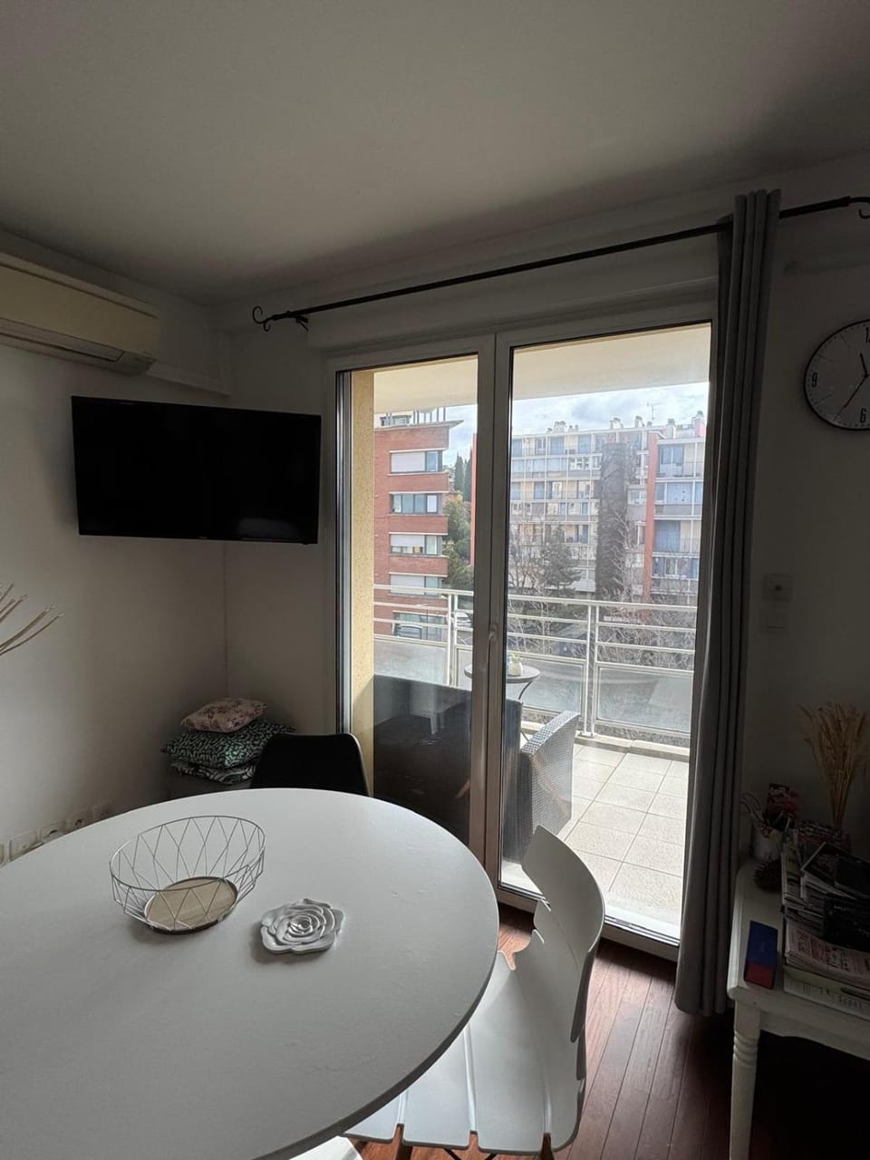 Toulouse Marengo-Gare Matabiau - Médiathèque-Allées Jean Jaurès proche ligne B Parking privé sécurisé gratuitprivé Apartment in Toulouse