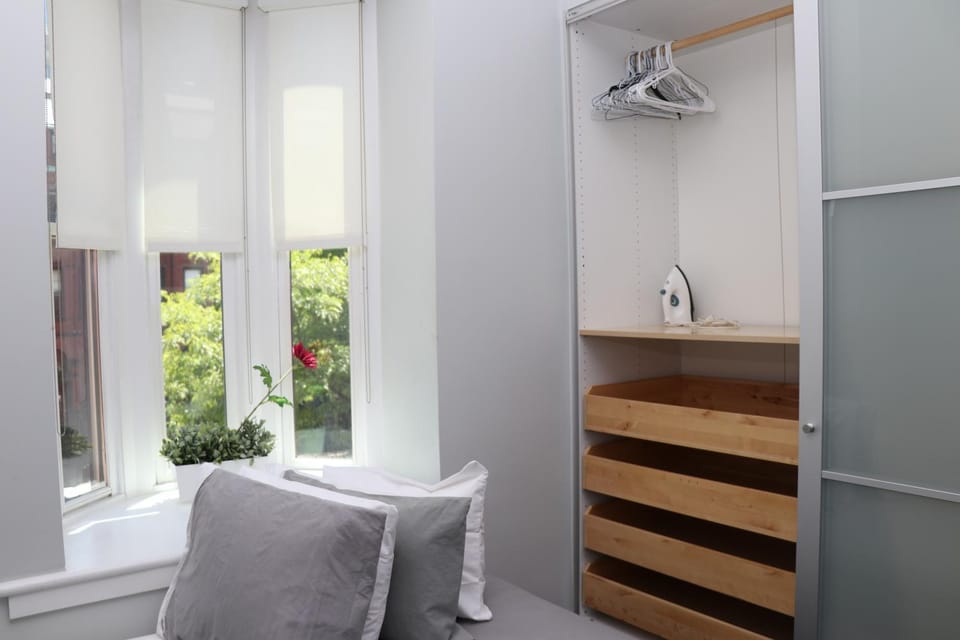Bed, Bedroom, City view