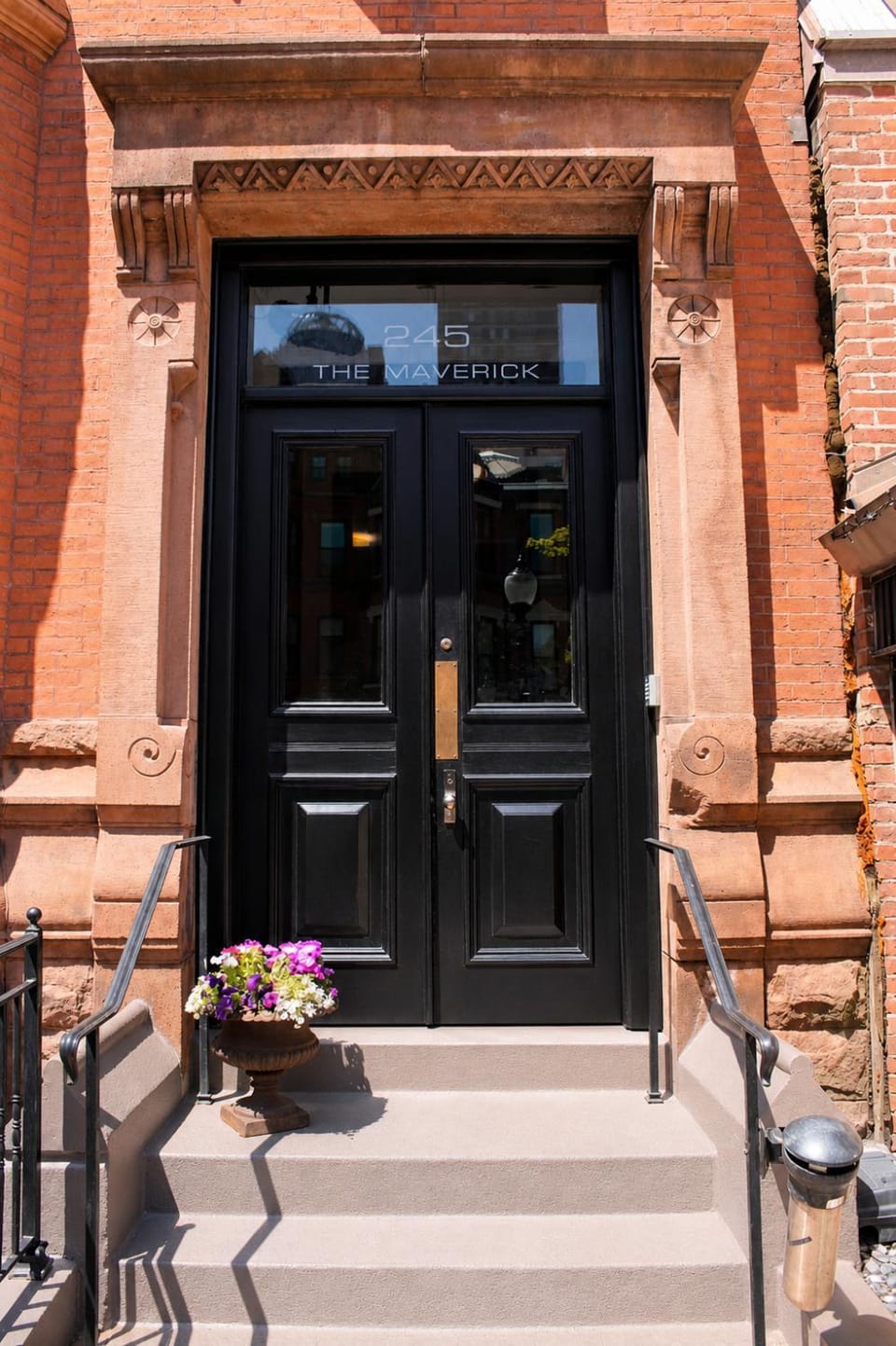 Stylish Newbury Street Studio, #11 Apartment in Back Bay
